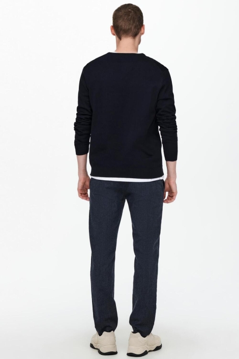 Only & Sons blauwe heren trui | Model achteraanzicht