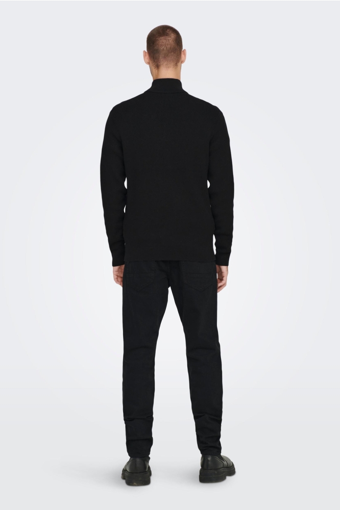 Only & Sons zwarte heren trui | Model achteraanzicht