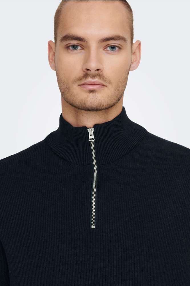 Only & Sons blauwe heren trui | Close up