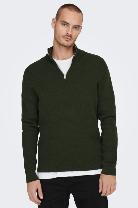 Only & Sons groene heren trui | Model vooraanzicht
