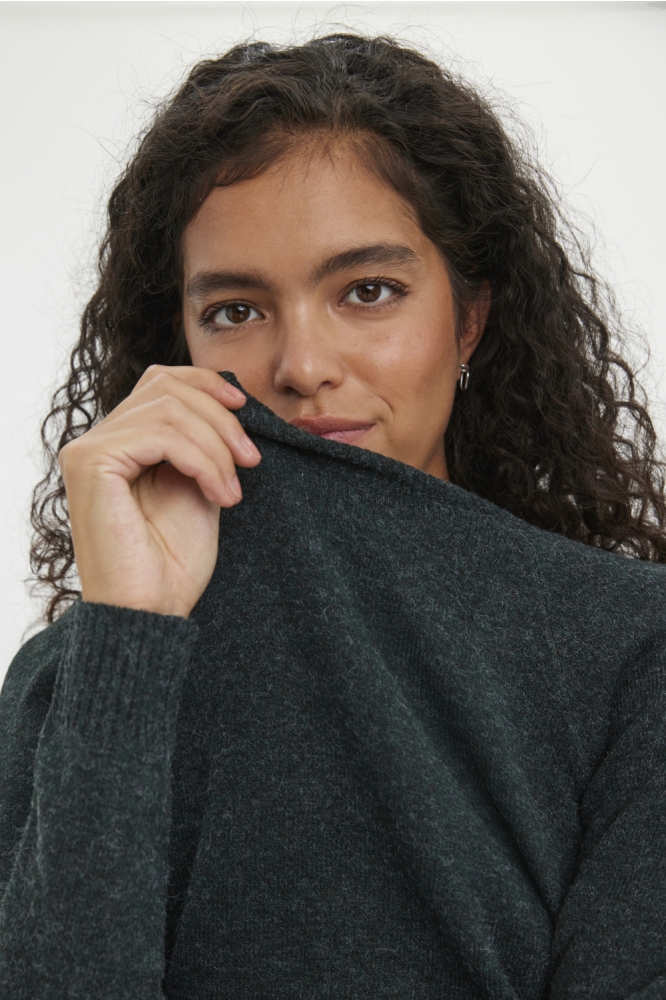 Vero Moda groene dames trui | Close up