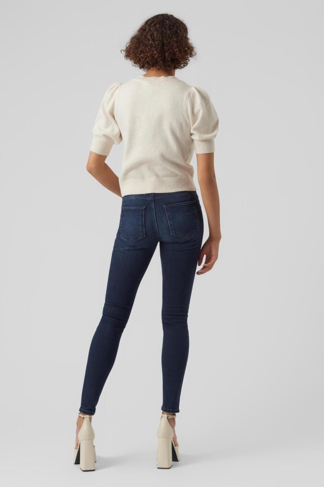 Vero Moda beige dames trui | Model achteraanzicht