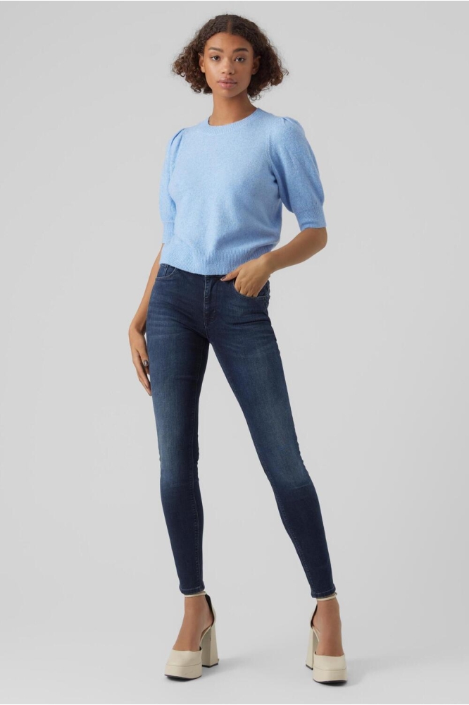 Vero Moda blauwe dames trui | Model