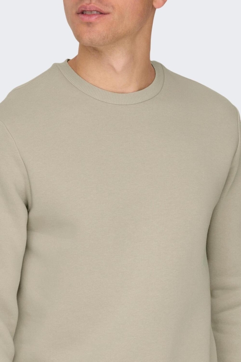 Only & Sons beige heren sweater | Close up