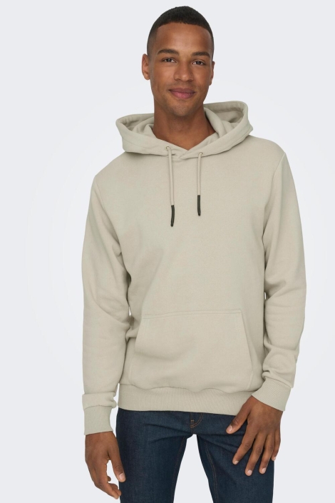 Only & Sons beige heren sweater | Model vooraanzicht