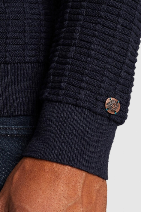 Cast Iron blauwe heren trui | Close up