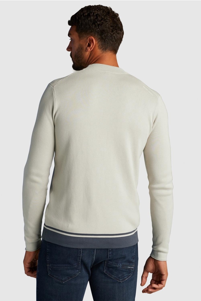 Cast Iron beige heren trui | Model achteraanzicht