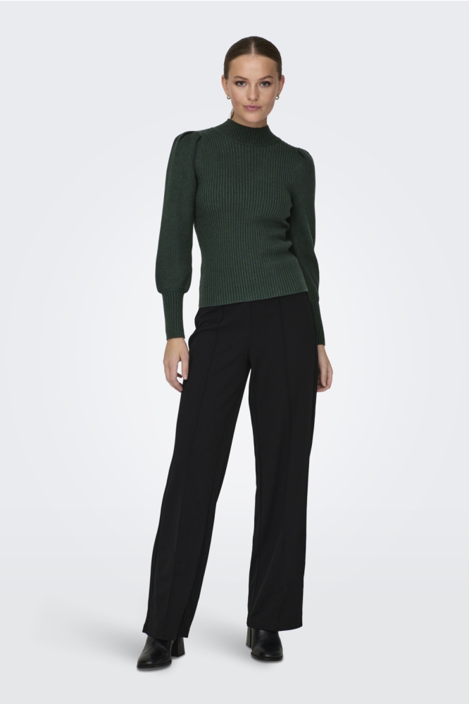 Only groene dames trui | Model vooraanzicht