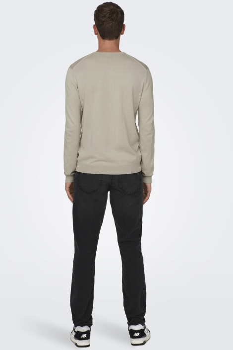 Only & Sons beige heren trui | Model achteraanzicht