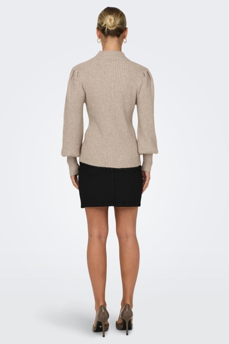 Only beige dames trui | Model achteraanzicht