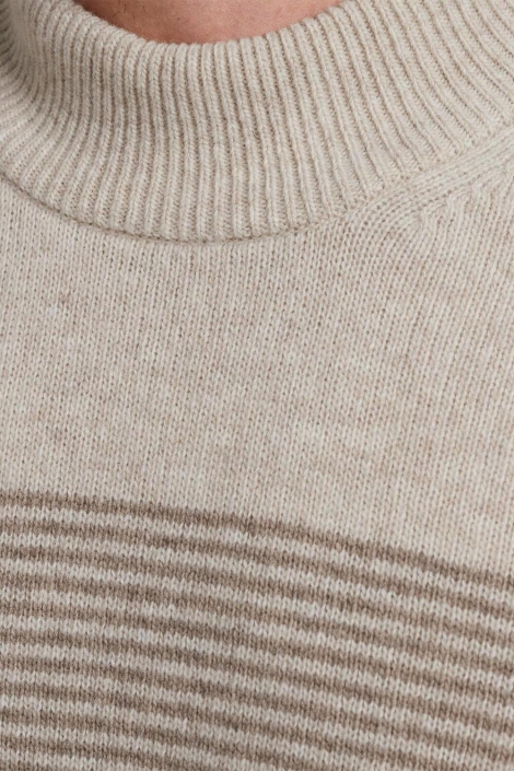 Vanguard bruine heren trui | Kleurstaal