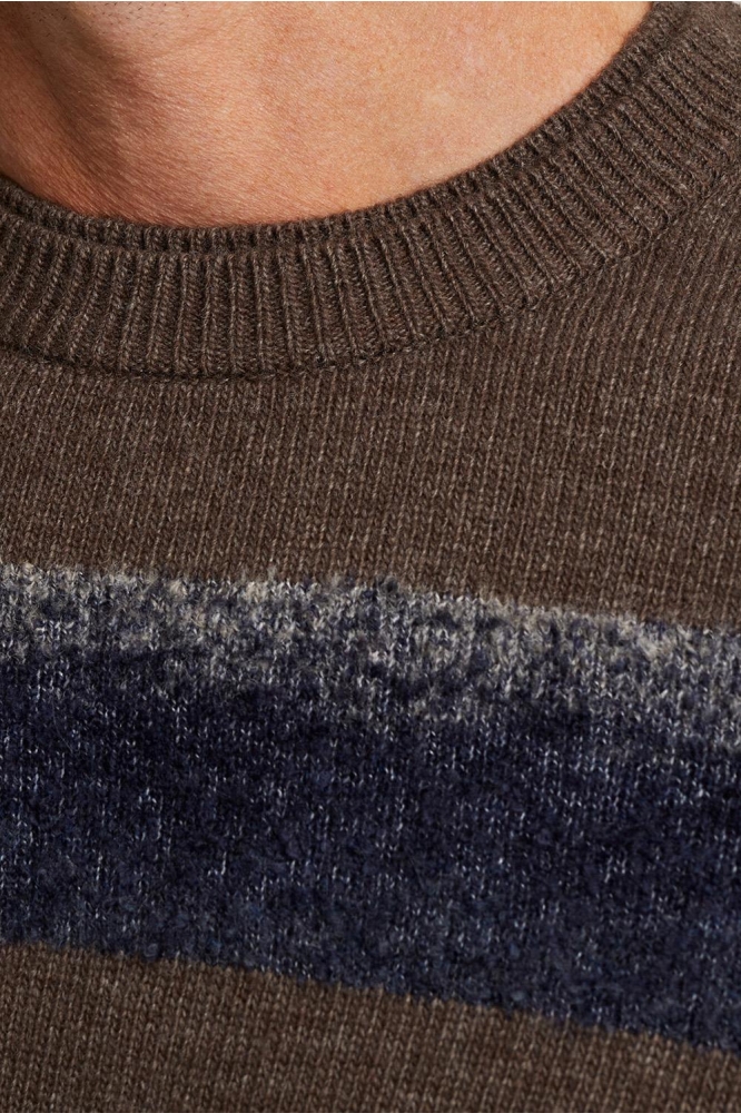 Vanguard bruine heren trui | Close up