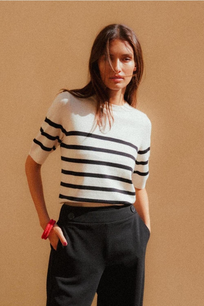 Vero Moda beige dames trui | Sfeerbeeld, In situatie