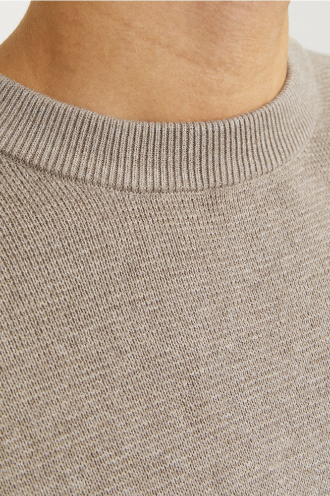 Jack & Jones camel heren trui | Close up