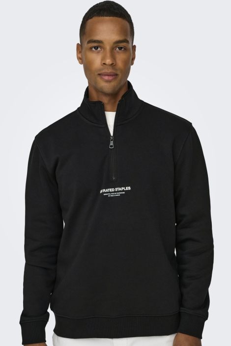 Only & Sons zwarte heren sweater | Model vooraanzicht