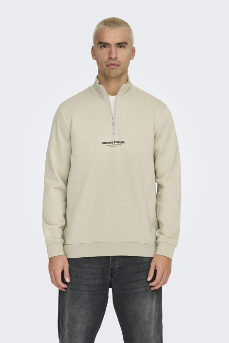Only & Sons beige heren sweater | Model vooraanzicht