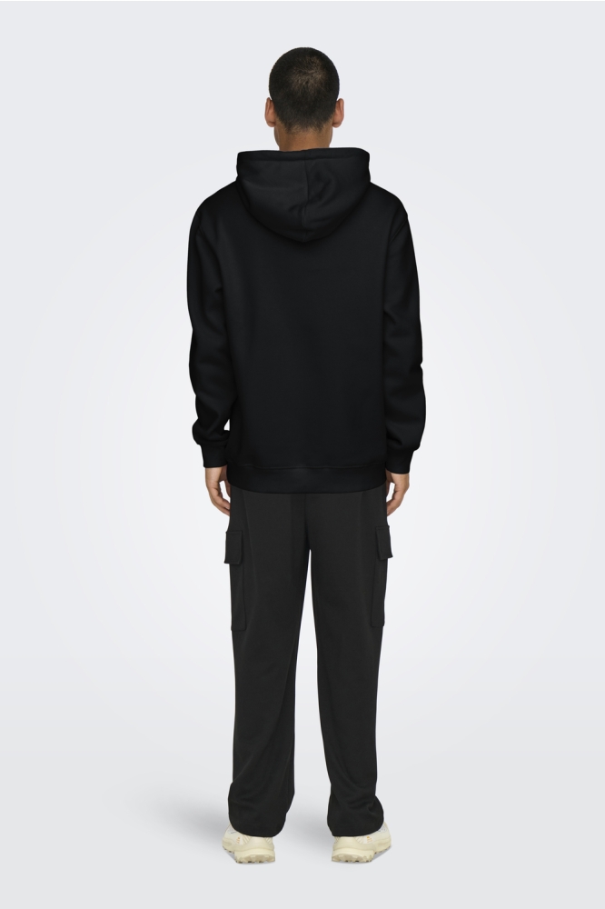 Only & Sons zwarte heren sweater | Model achteraanzicht