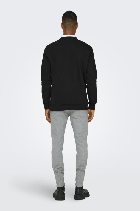 Only & Sons zwarte heren sweater | Model