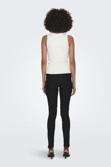 Jacqueline de Yong witte dames top | Model achteraanzicht