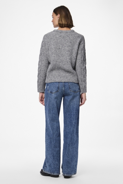 Pieces grijze dames trui | Model achteraanzicht