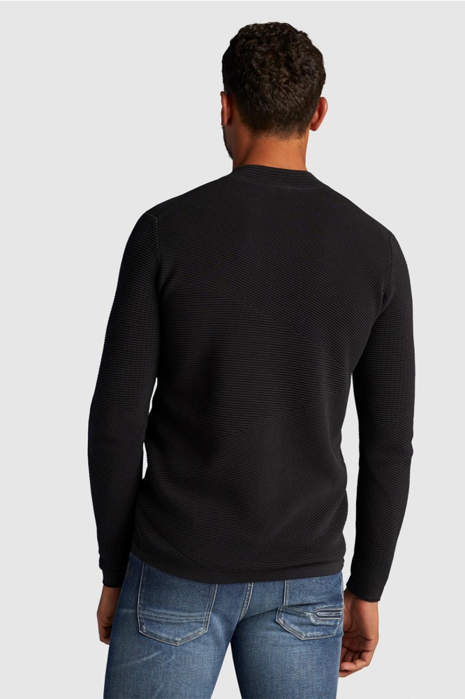 Cast Iron zwarte heren trui | Model achteraanzicht