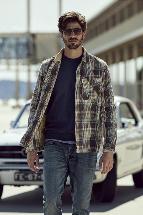 Cast Iron blauwe heren trui | Sfeerbeeld, In situatie