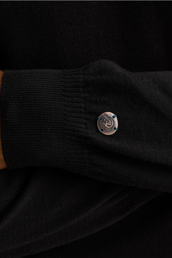 Cast Iron zwarte heren trui | Close up