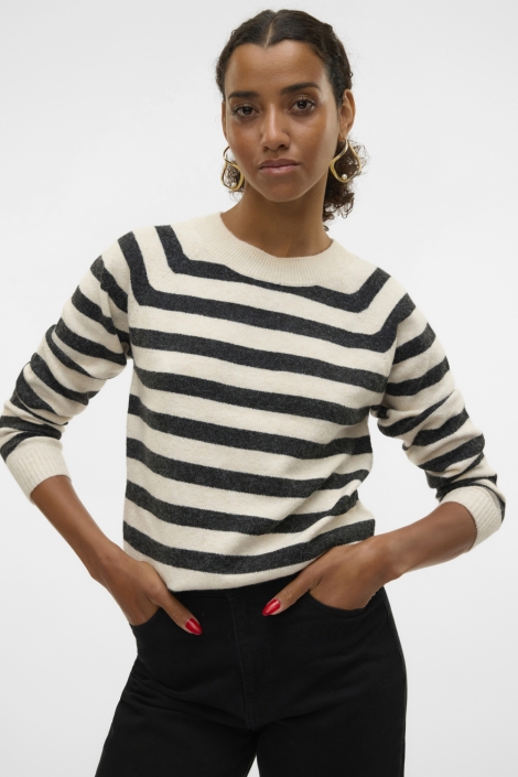 Vero Moda beige dames trui | Model vooraanzicht