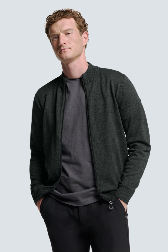 NO-EXCESS grijze heren vest | Model vooraanzicht