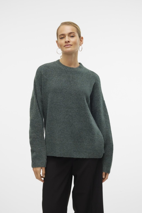 Vero Moda groene dames trui | Model vooraanzicht