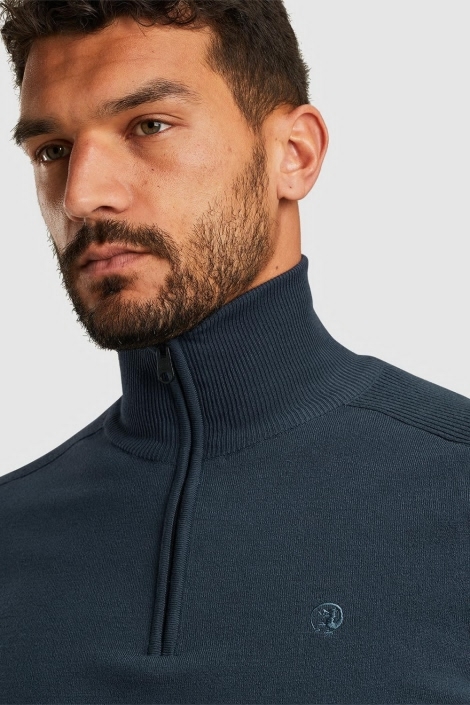 Cast Iron blauwe heren trui | Close up