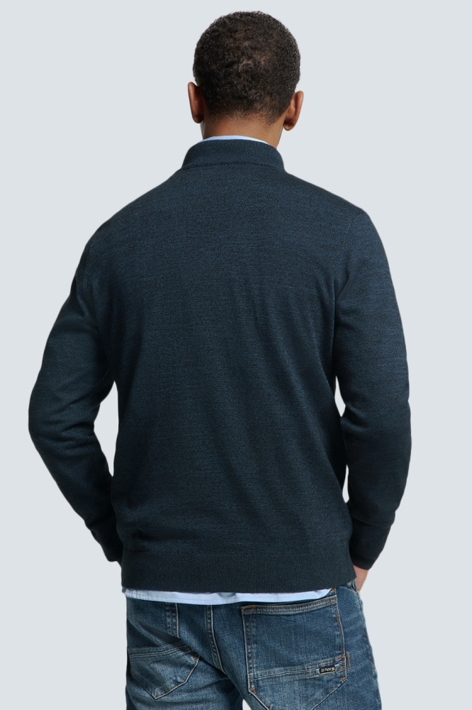 NO-EXCESS blauwe heren trui | Model achteraanzicht