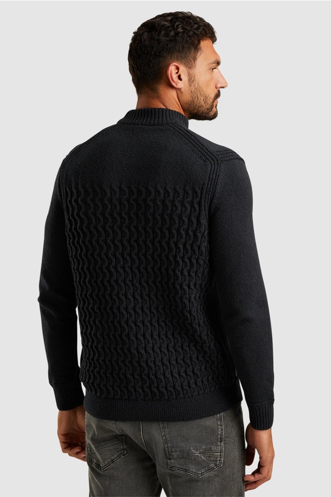 Cast Iron zwarte heren trui | Model achteraanzicht