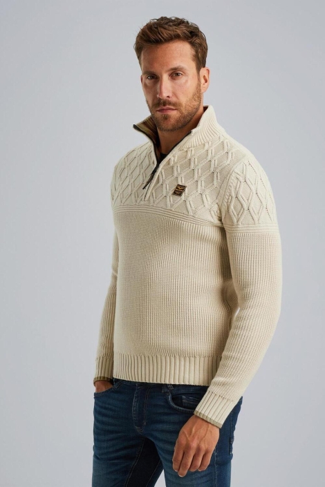 PME legend beige heren trui | Model zijaanzicht