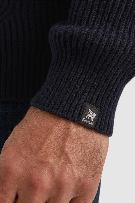 Vanguard blauwe heren trui | Close up