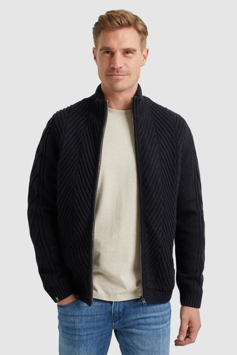 Vanguard blauwe heren vest | Model vooraanzicht