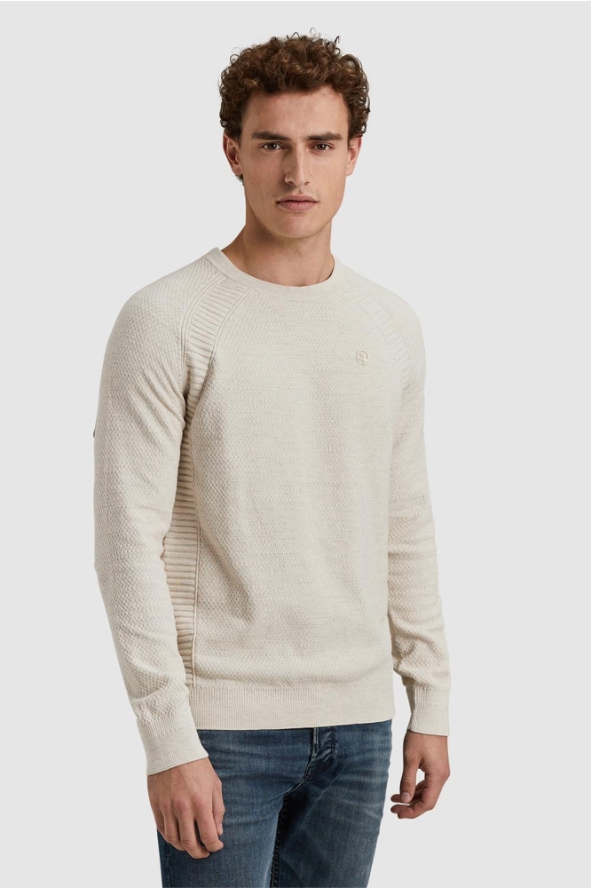 Cast Iron beige heren trui | Model vooraanzicht