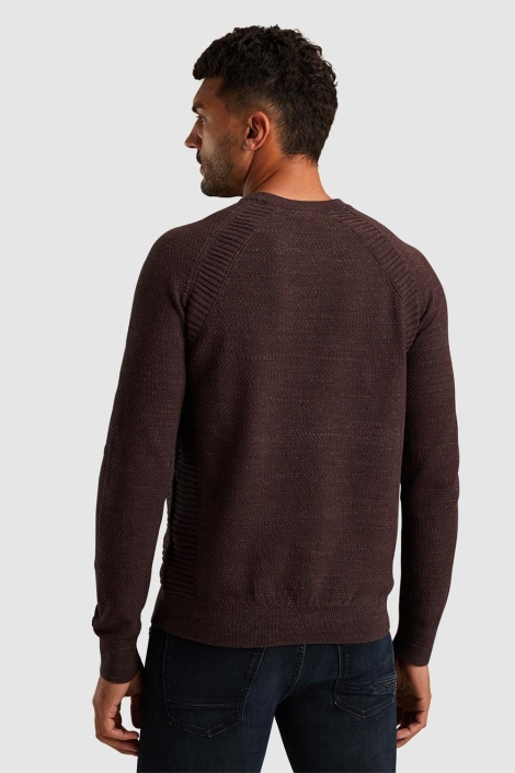 Cast Iron bruine heren trui | Model achteraanzicht
