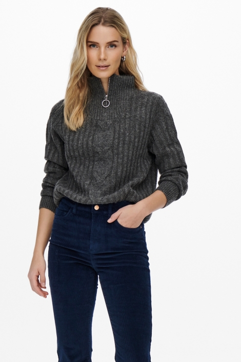 Jacqueline de Yong grijze dames trui | Model vooraanzicht