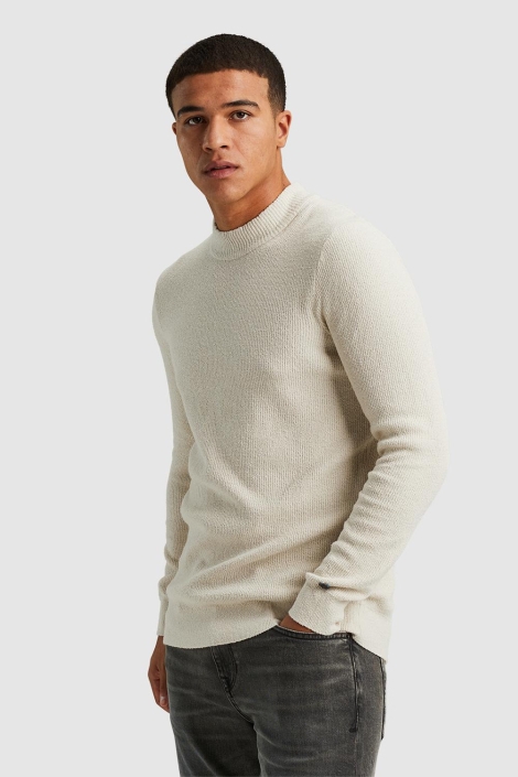 Cast Iron beige heren trui | Model vooraanzicht