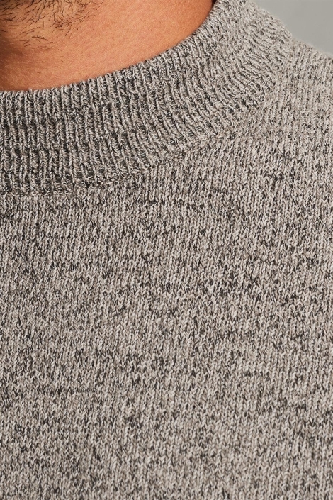 Cast Iron taupe heren trui | Close up