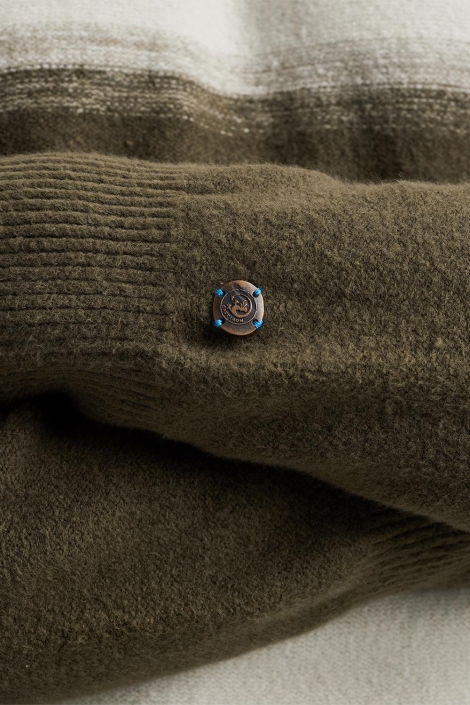 Cast Iron groene heren trui | Close up