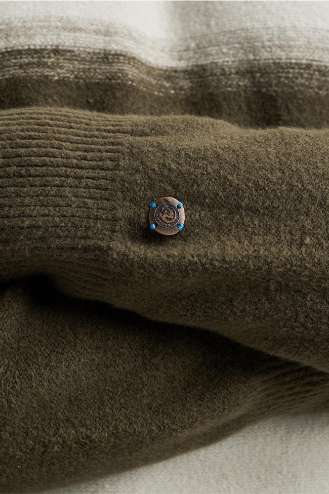 Cast Iron groene heren trui | Close up