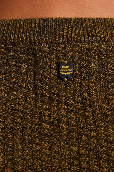 PME legend bruine heren trui | Close up