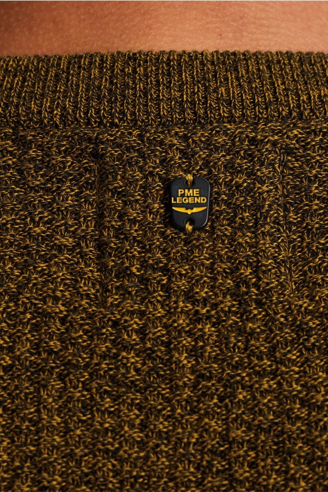 PME legend bruine heren trui | Close up