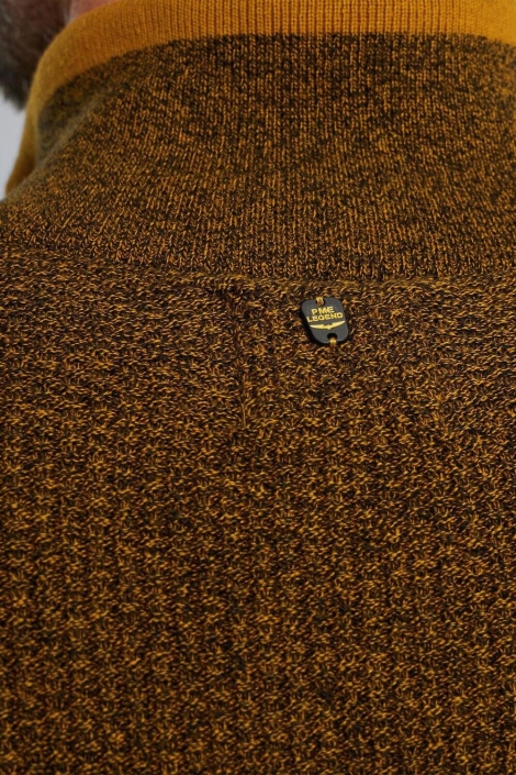 PME legend bruine heren trui | Close up