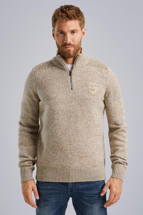 PME legend beige heren trui | Model vooraanzicht