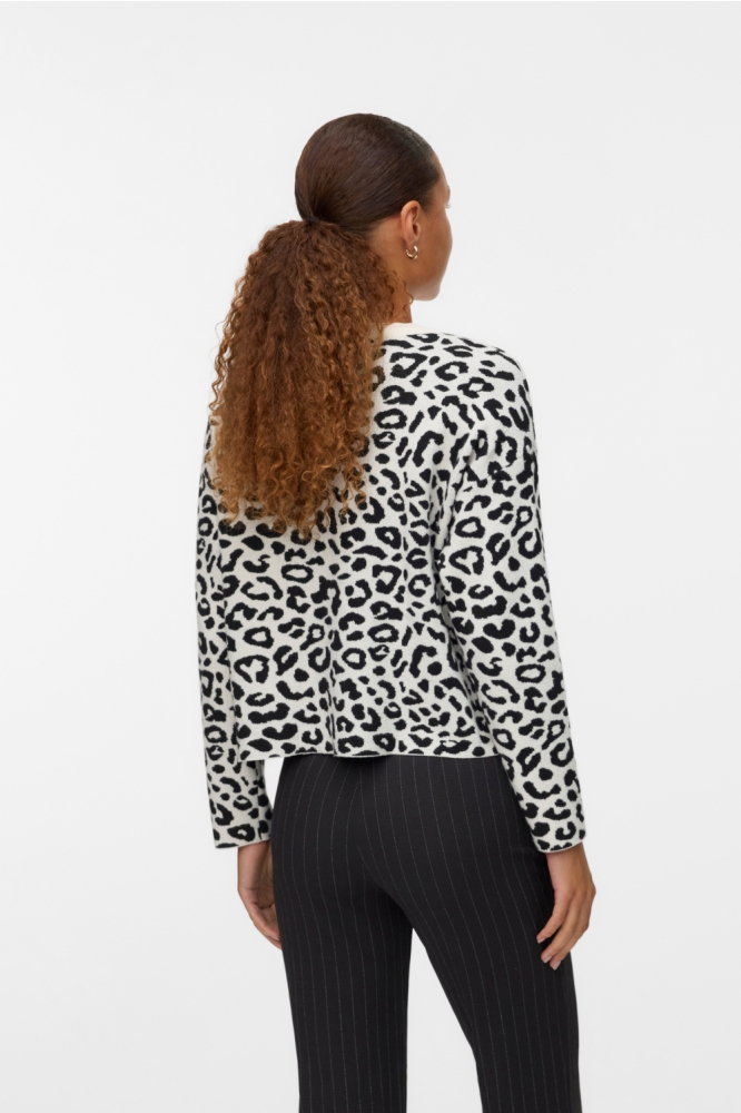 Vero Moda beige dames trui | Model achteraanzicht