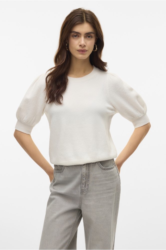 Vero Moda witte dames trui | Model vooraanzicht