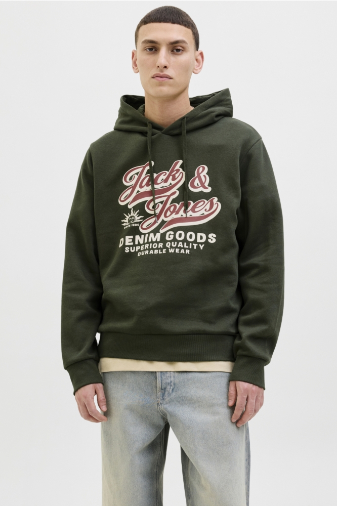 Jack & Jones groene heren sweater | Model vooraanzicht